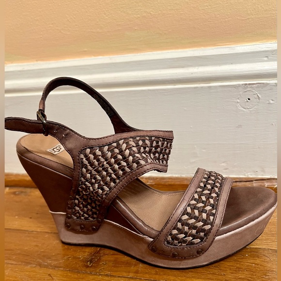 👡UGG Assia Wedge Leather Sandal in Chocolate brown sz 10 👡 - Picture 5 of 10